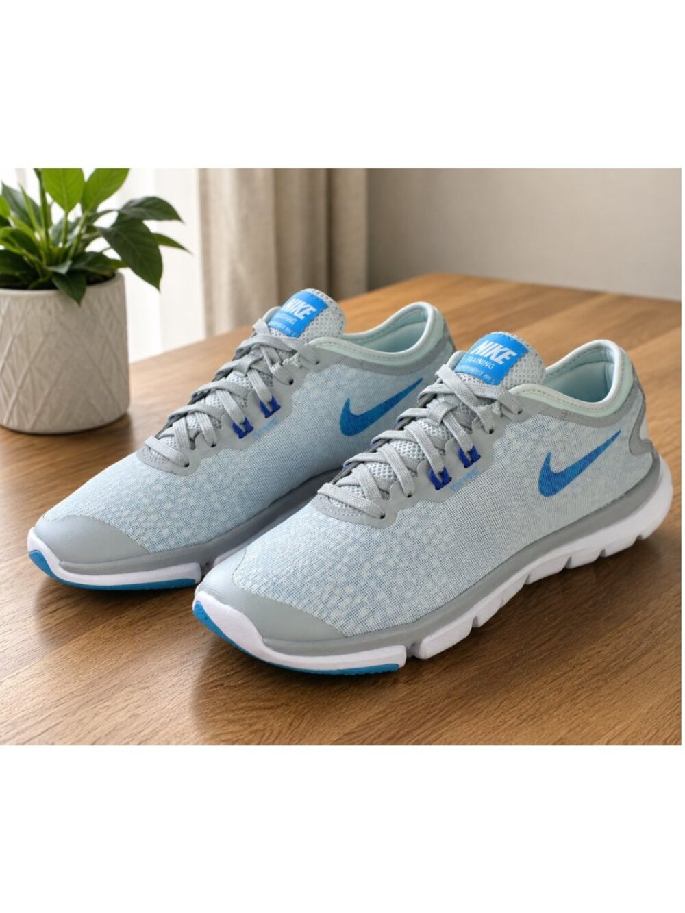 Nike Flex Experience RN 5 Women’s Training Shoes - Size 7.5